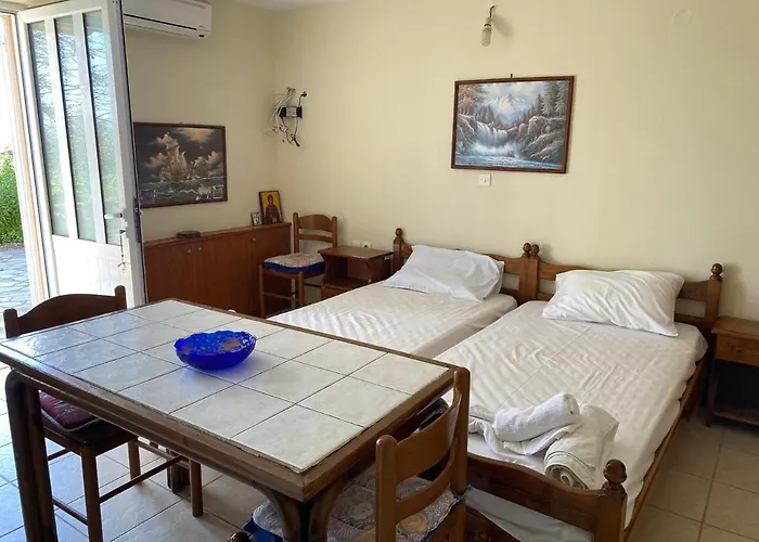 Studio Lakis Barbajonn\'S Stone House